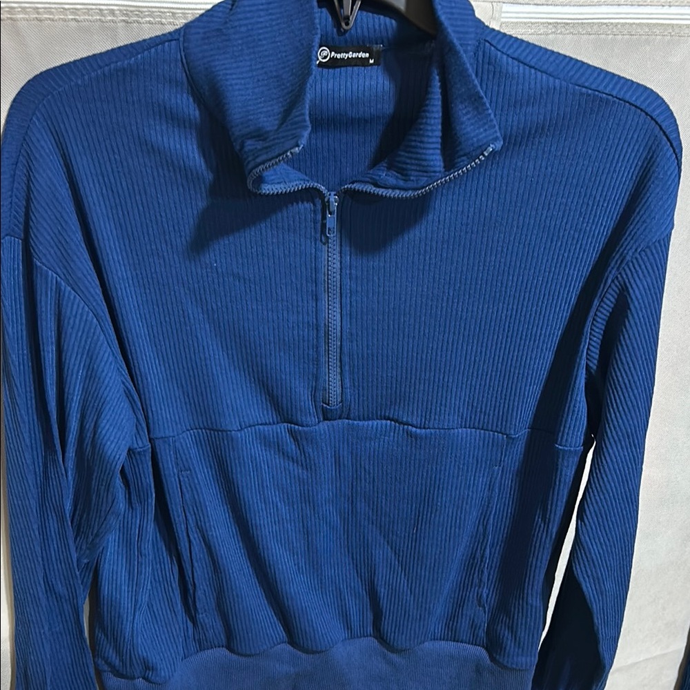 Ribbed Blue Half-Zip Top set with the cuffed pants to match - Picture 2 of 8